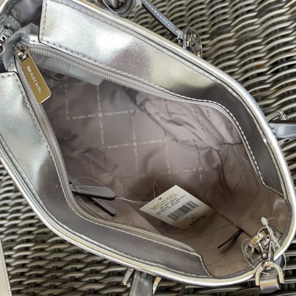 Michael Kors Jet Set Girls XS Convertible Satchel Bright White - Picture 15 of 16